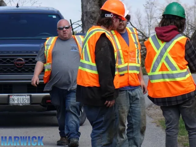 Harwick Paving crew on a Kawartha Lakes street
